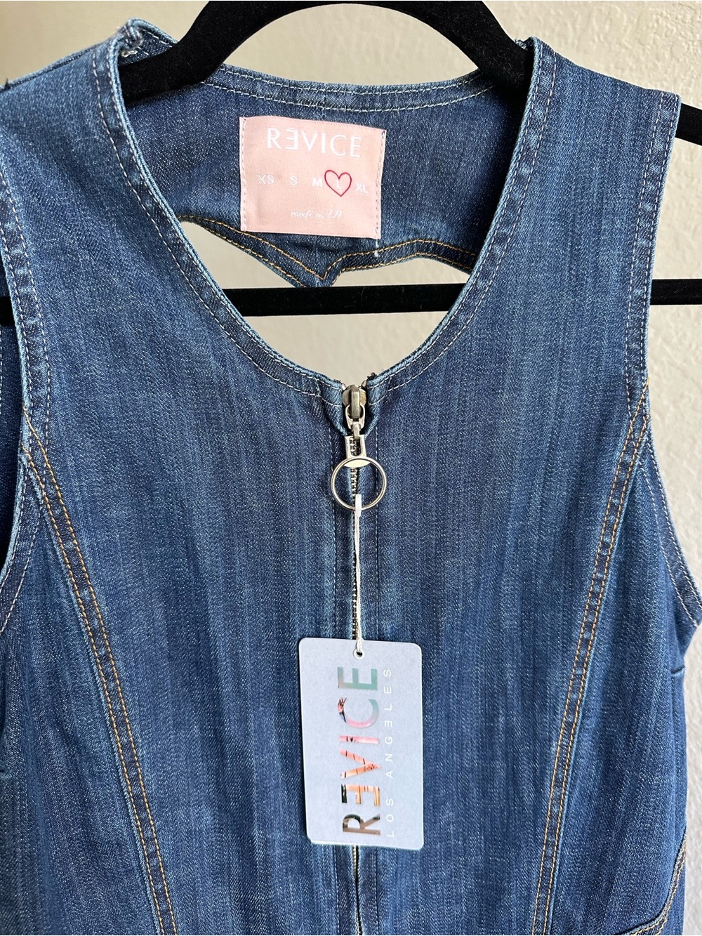 Revice Hollywood Heartthrob Denim Romper L NWT - Picture 2 of 8